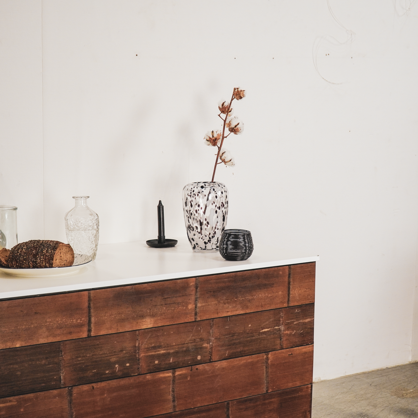 HV Comfort Shaped Vase - Dots - 15x22cm