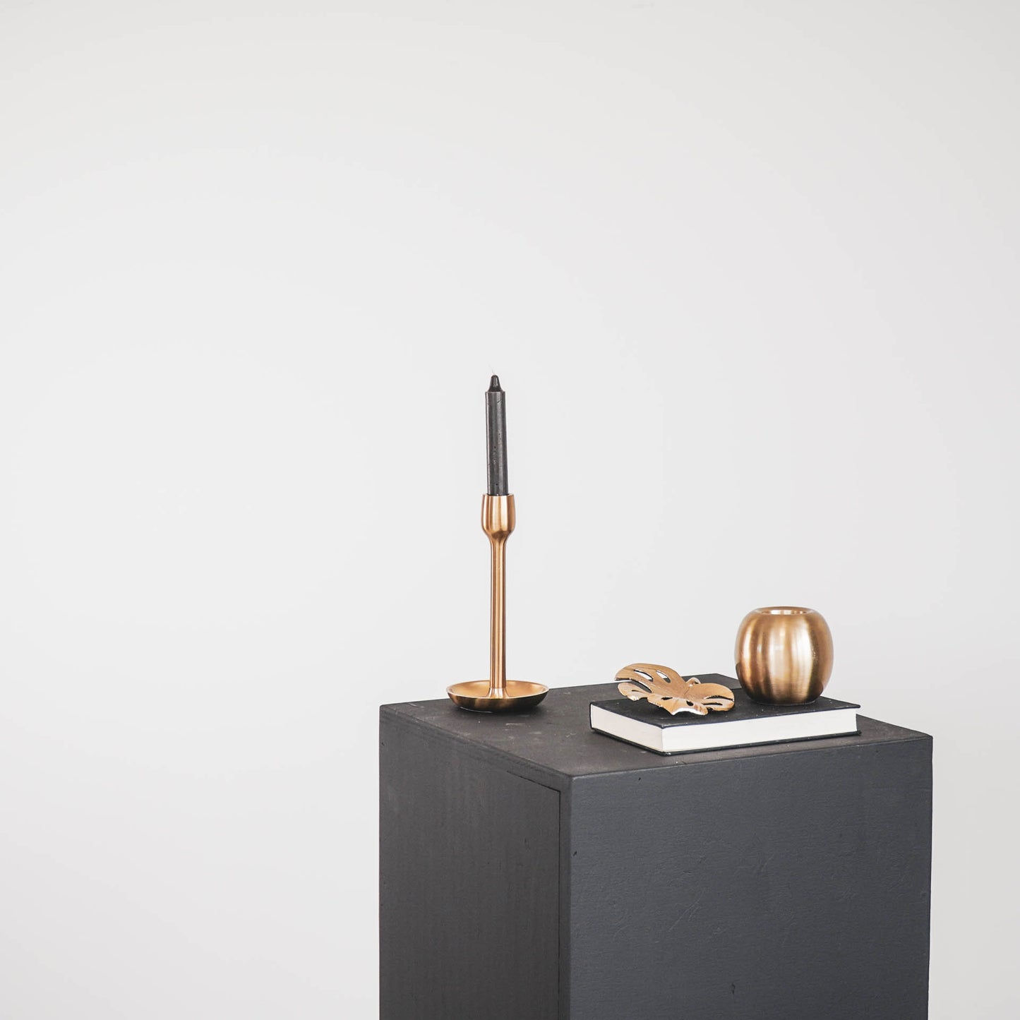 HV Basic Candleholder- Gold- 10,5x10,5x25cm