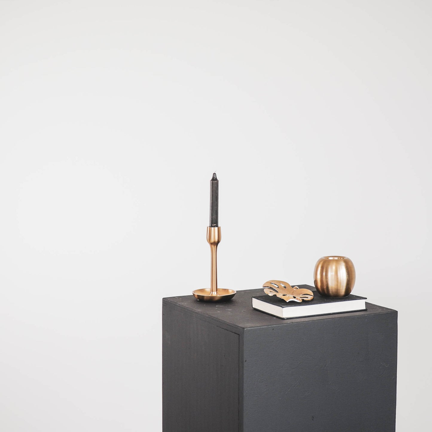 HV Basic Candleholder- Gold- 10,5x10,5x17cm