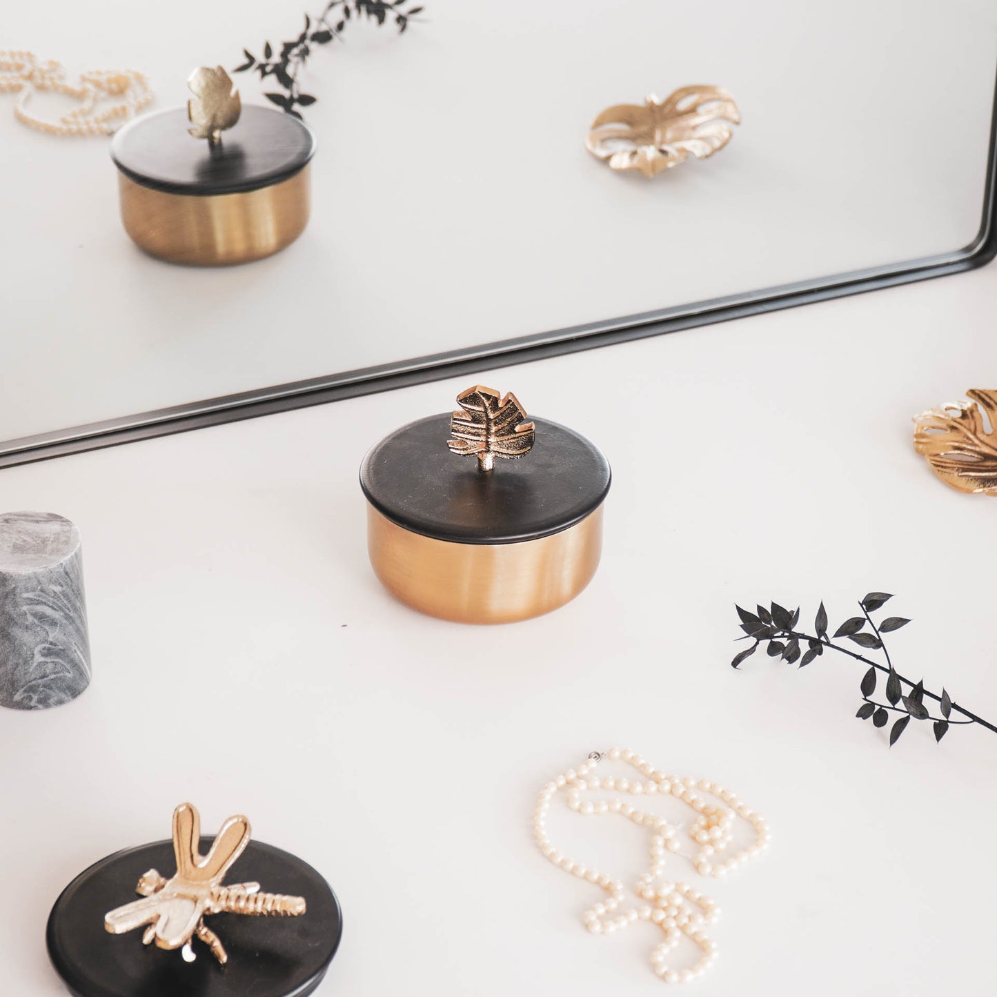 HV Box Monstera -Gold/black-14x10cm