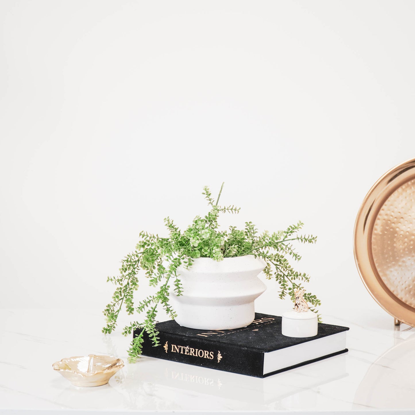 HV Organic Shape Pot - White - 19x19x13cm