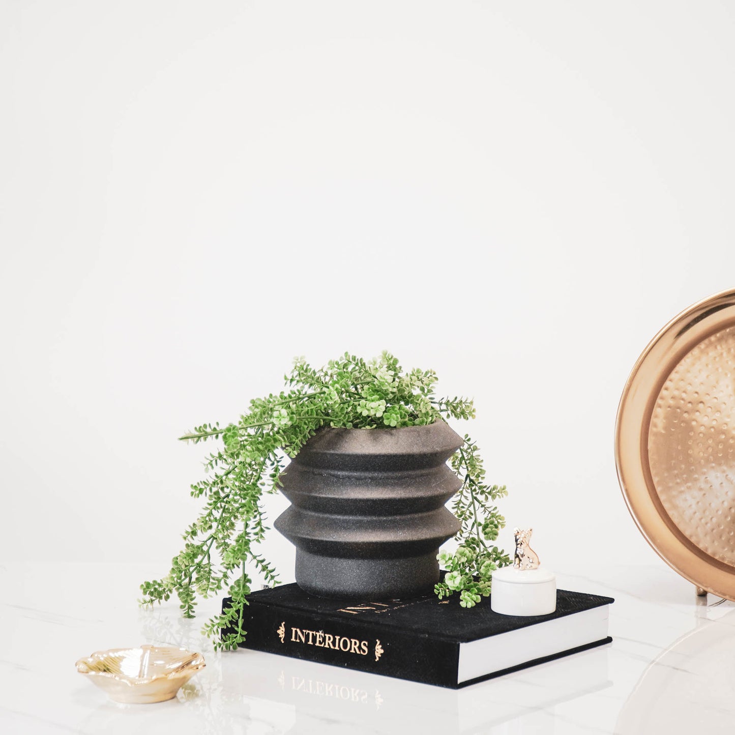 HV Organic Shape Pot - Black-19x19x17