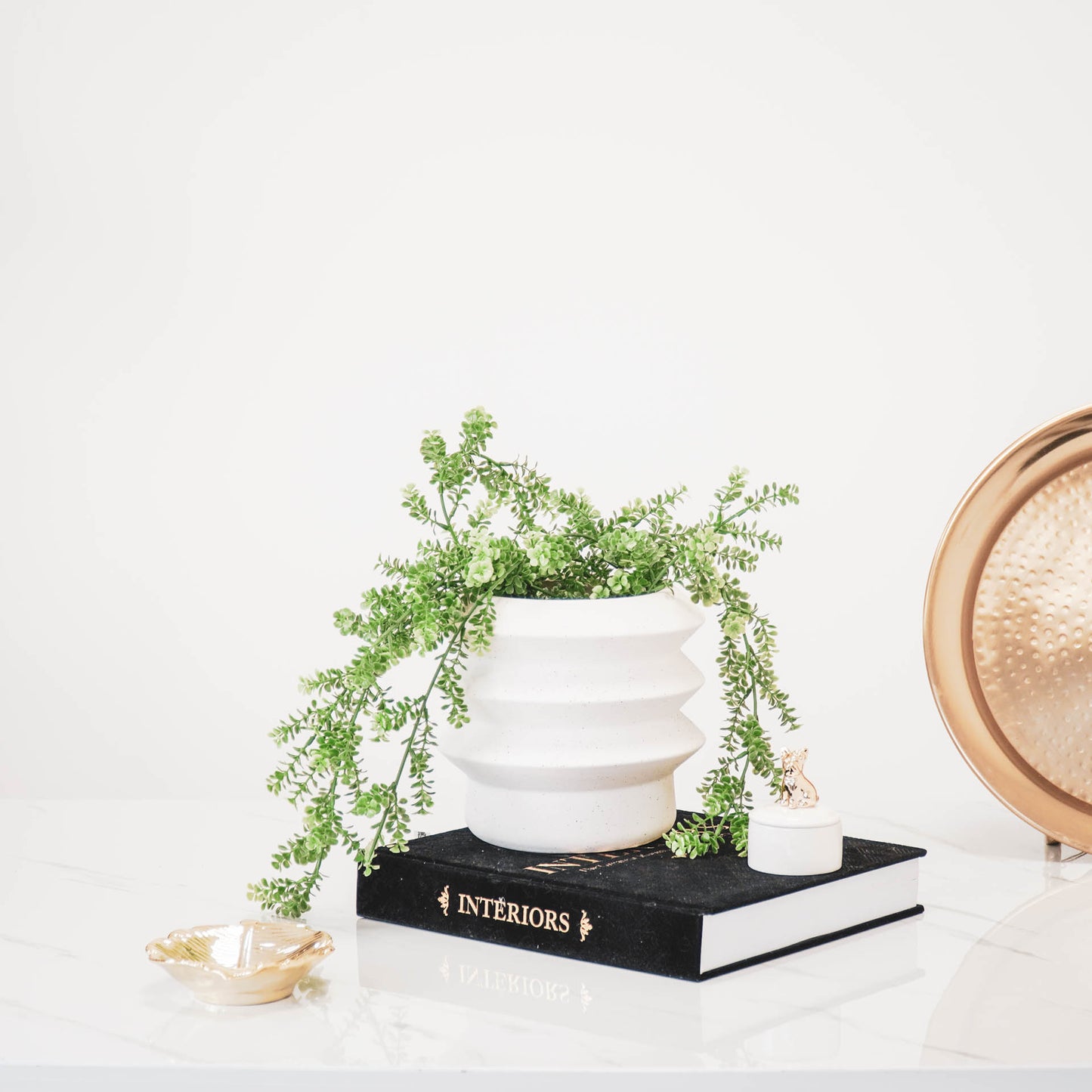 HV Organic Shape Pot - White - 19x19x17cm