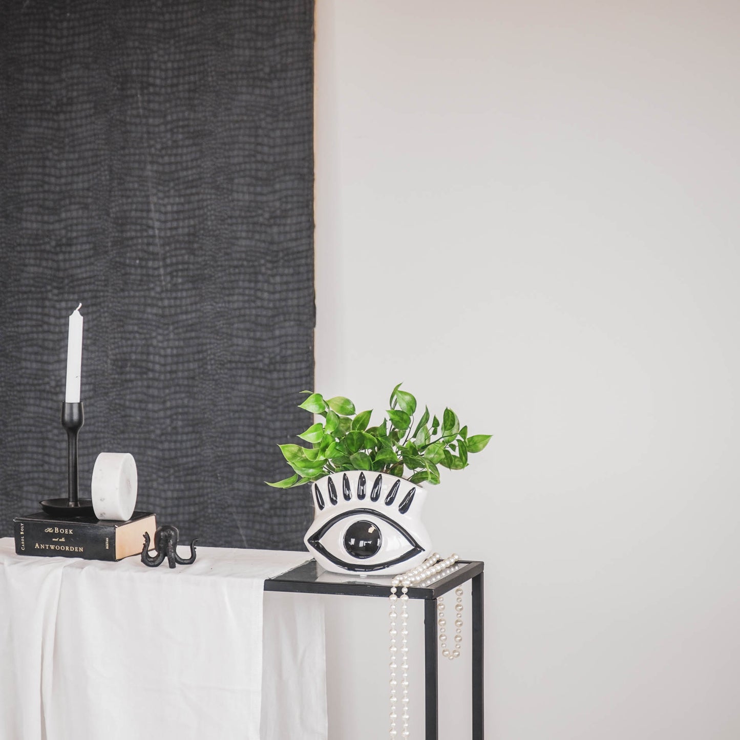HV Eye See You Pot -Black/white-20x10x14