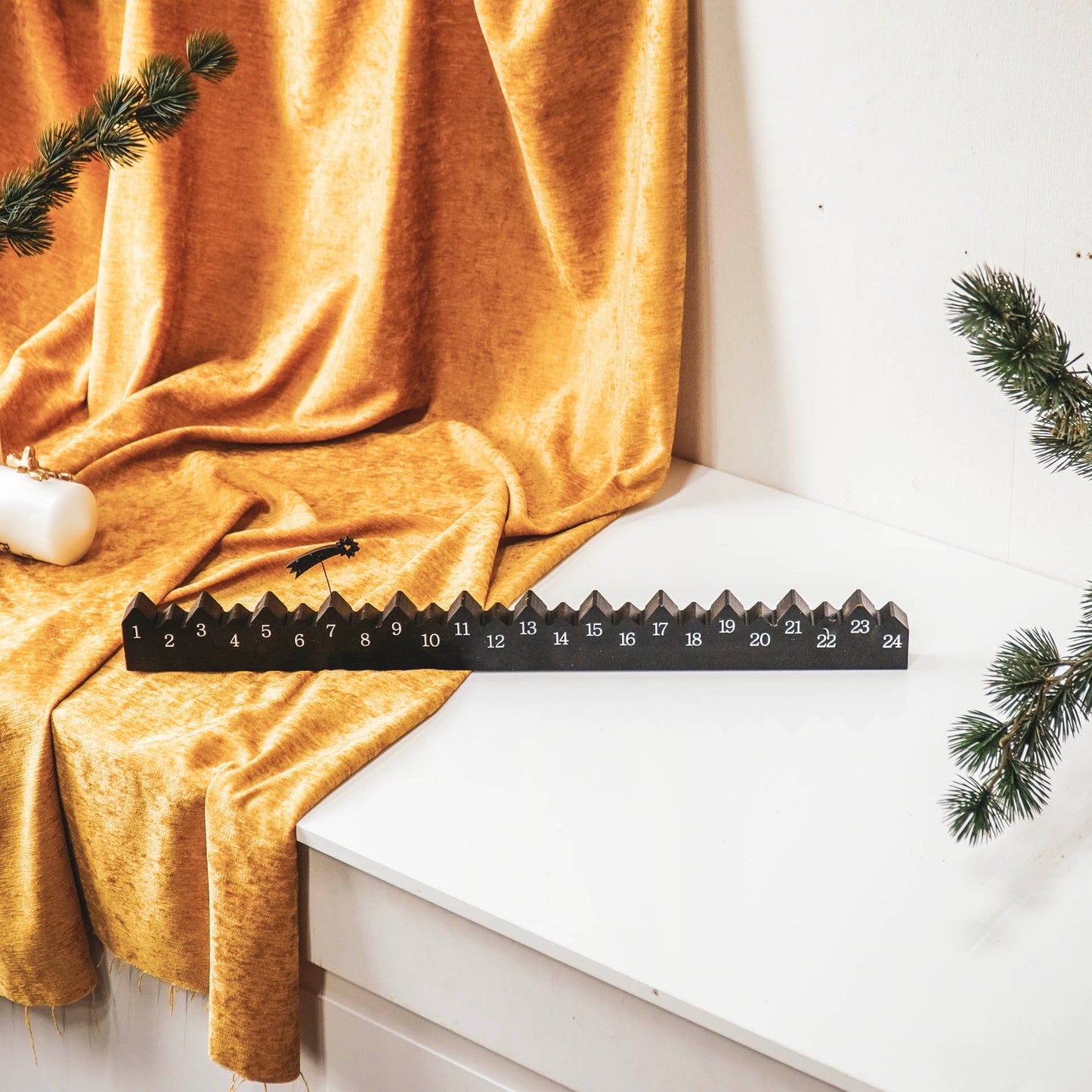 HV Xmas Advent Houses Countdown Calender - Black White