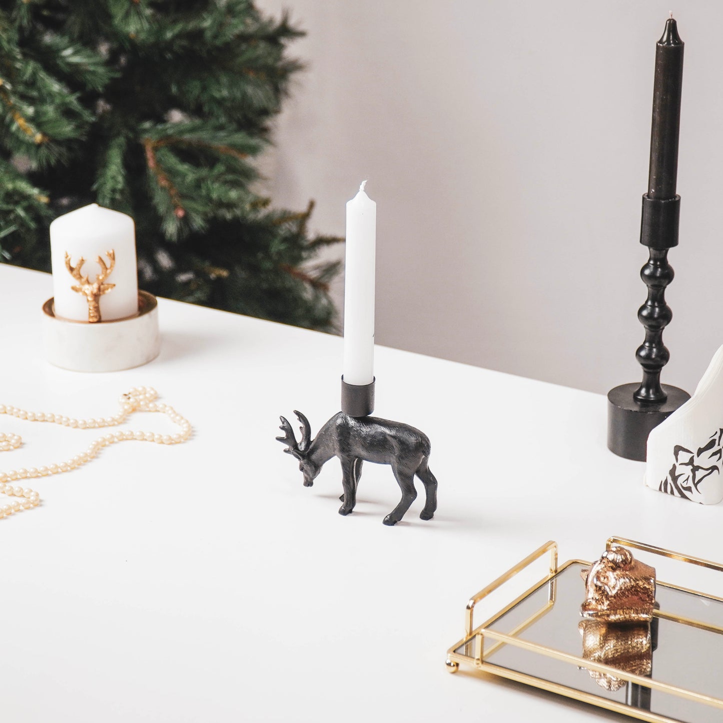 HV Eating Deer Candleholder - 8.5x8x12.5CM - Black