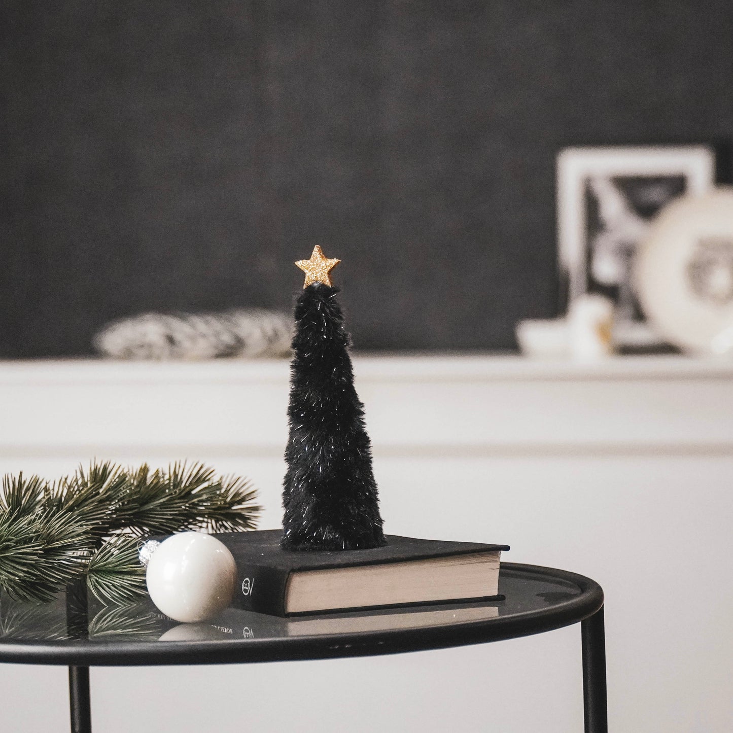 HV Fuzzy Xmas tree - 4.5x4.5x17.5CM - Black