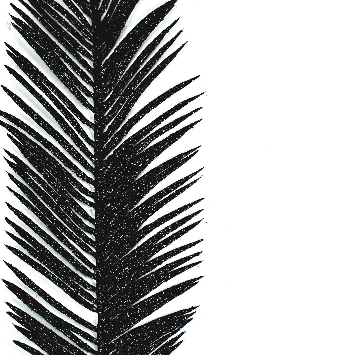 HV Black Leaf - 52x13x0.5CM