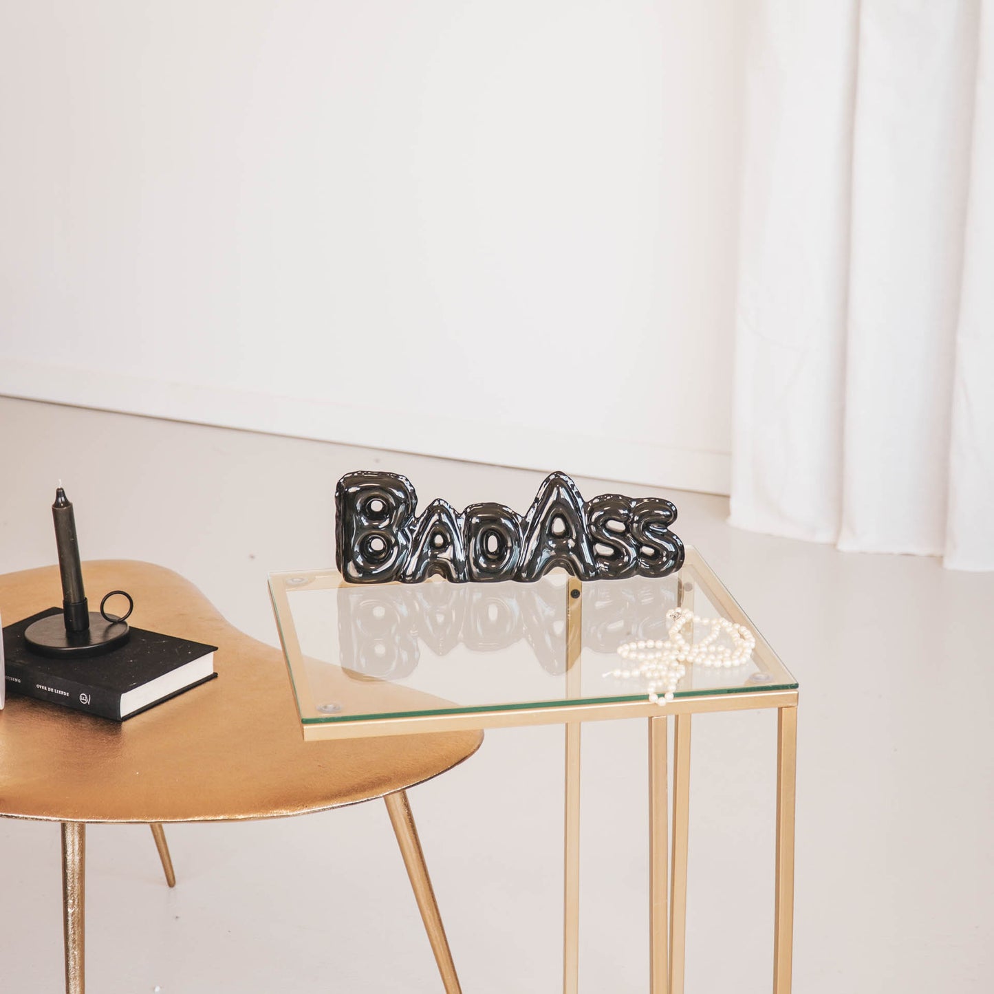 HV Balloon ornament 'Badass' - Black - 31.5x4x9.8 cm
