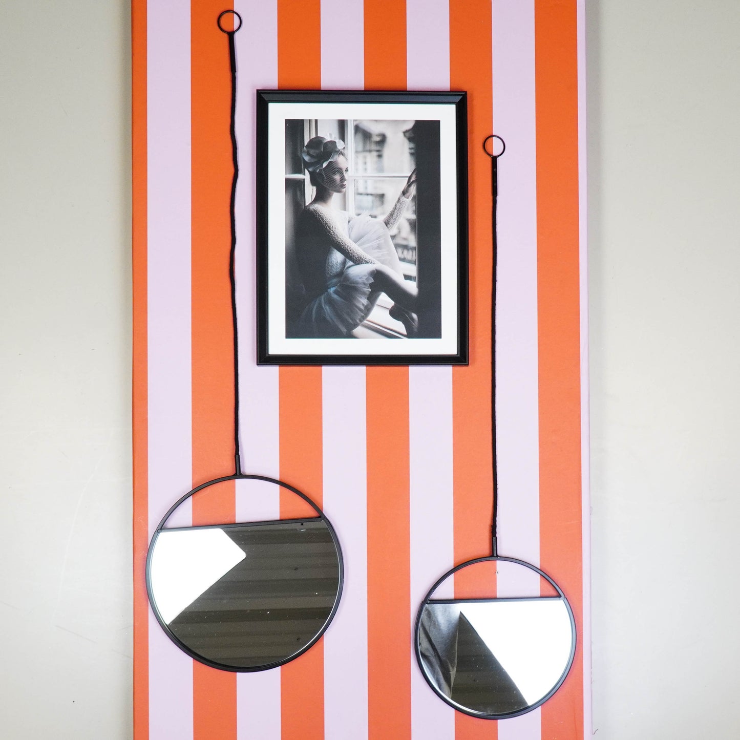Mirror - Round Wall Mirrors - Metal - Black-S2- 25x90&30x100