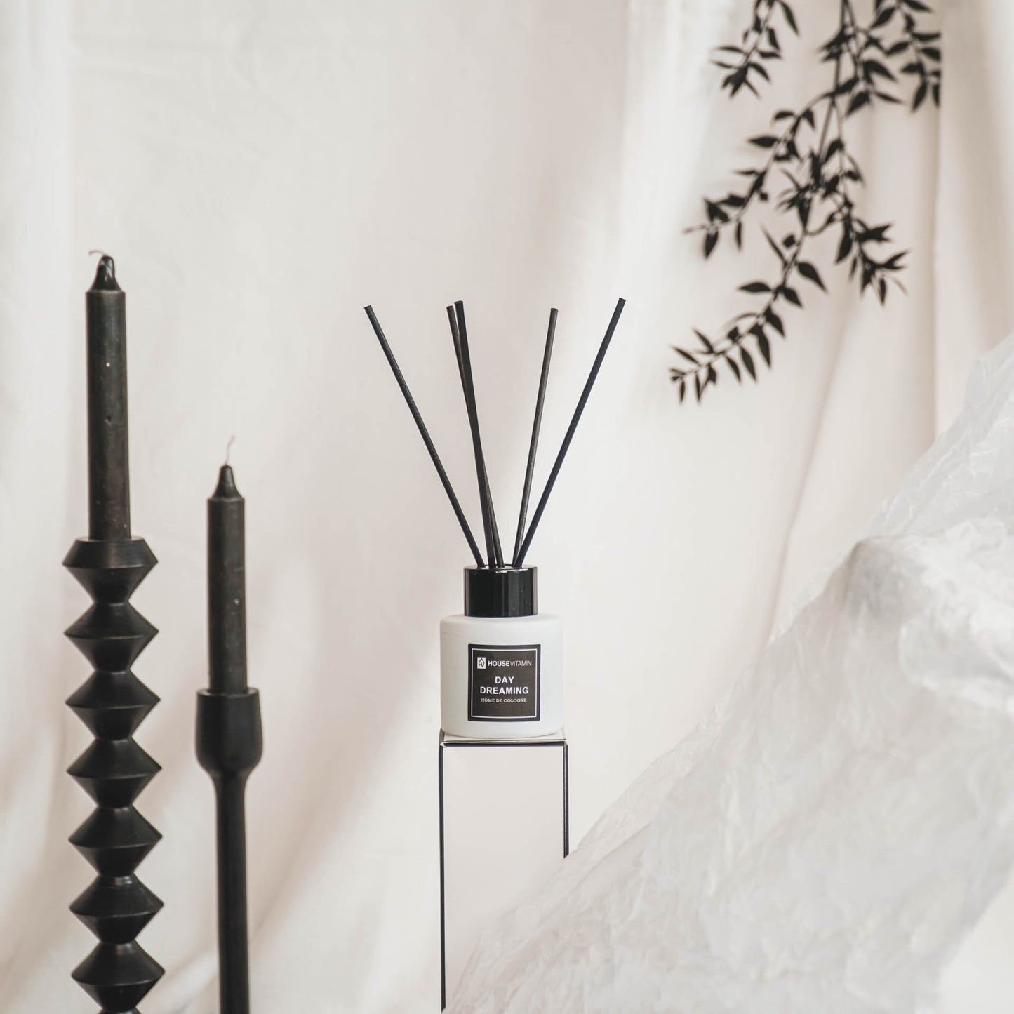 Reed Diffuser - Glass/ Fibre- 50 ml - Day Dreaming - 6 x 20 cm