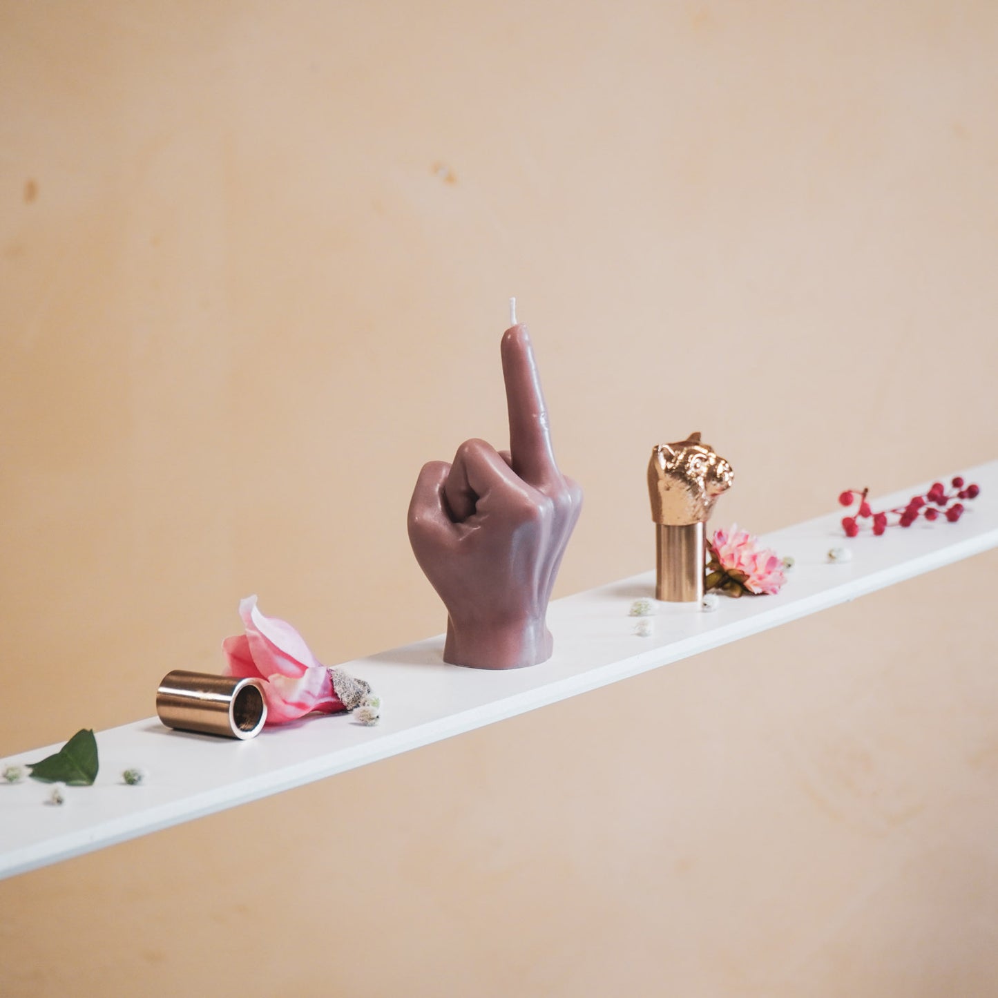 Candle -Middle Finger - Wax - Taupe - 310gram -10x9x17cm