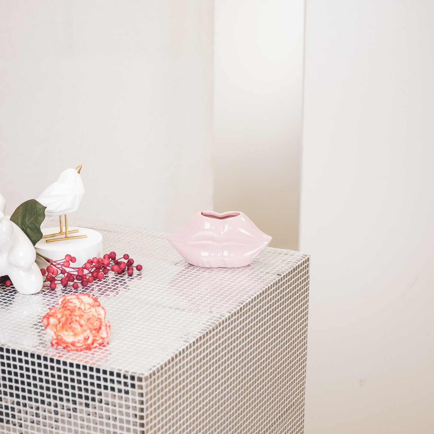 Pot - Lip - Ceramics - Light Pink - 15,5x6,5x7,5cm