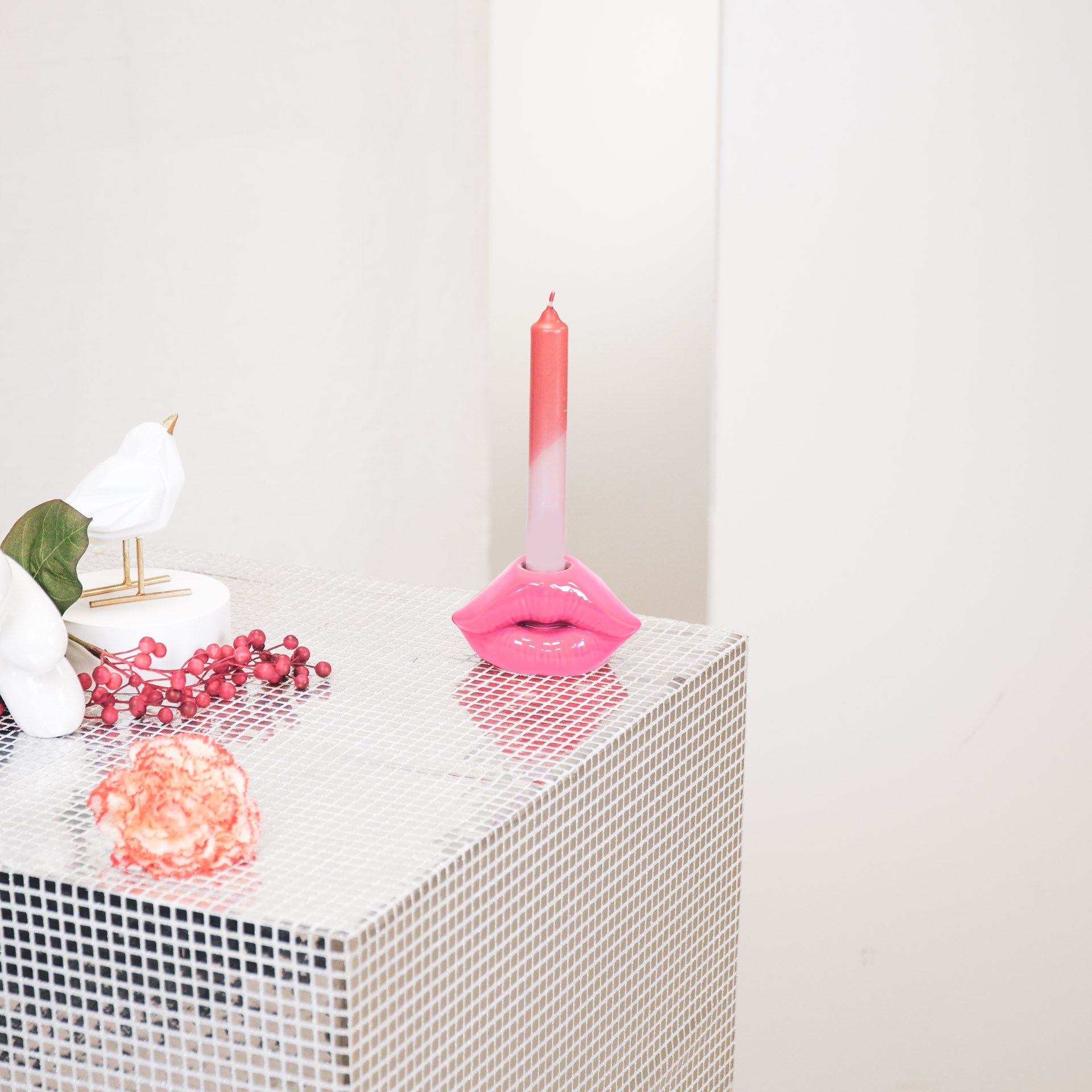 Candle holder - Lip - Ceramic - Neon Pink - 10,5x6,5x5,5cm