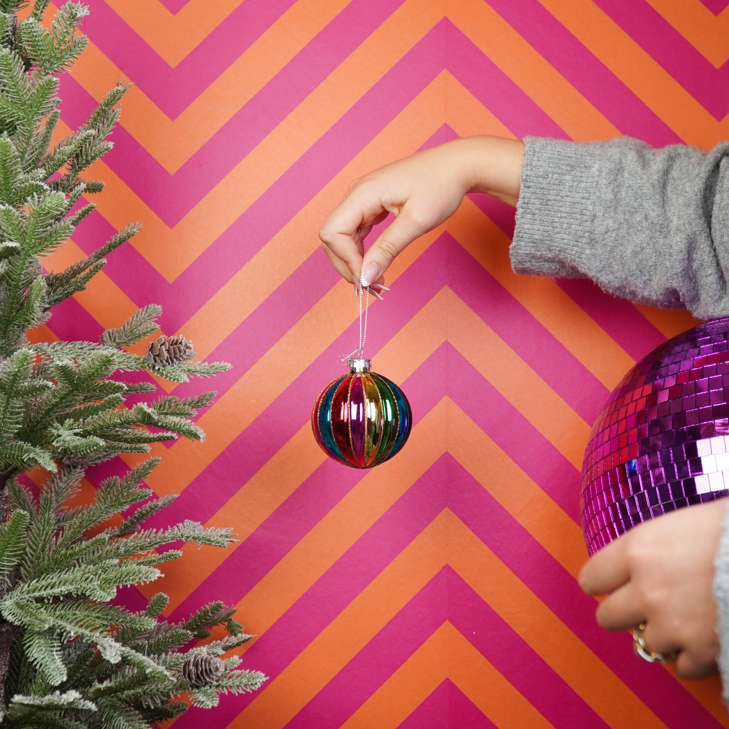 Ornament - Xmas Ball - Glass - Multi Colour - 8x8cm