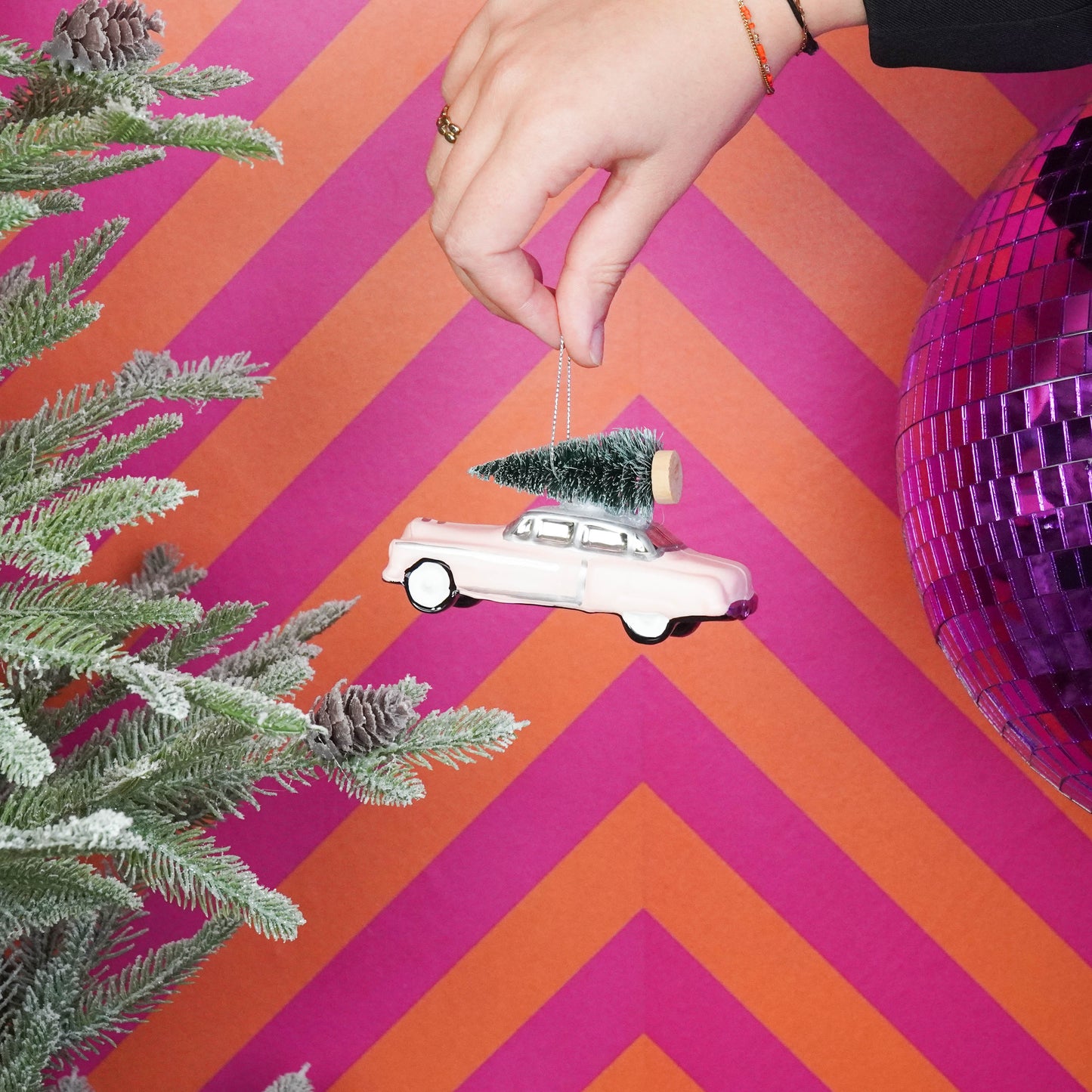 Xmas Hanger - Mustang Car - Glass - Pink - 12x5x7cm