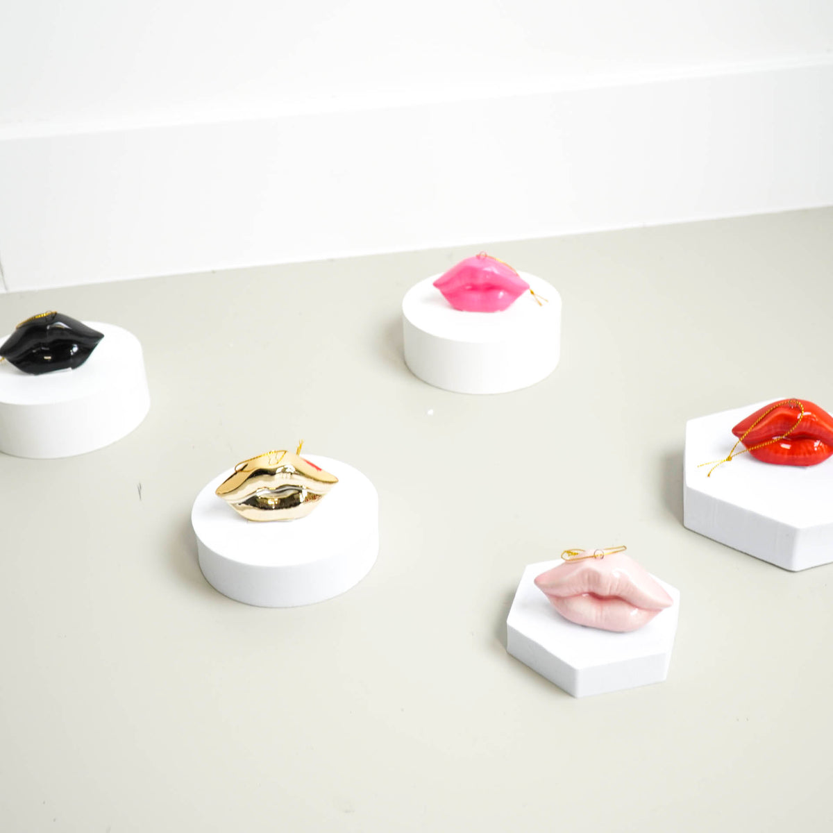 Xmas Hanger - Lip - Ceramics - Black - 6,5x2x4cm