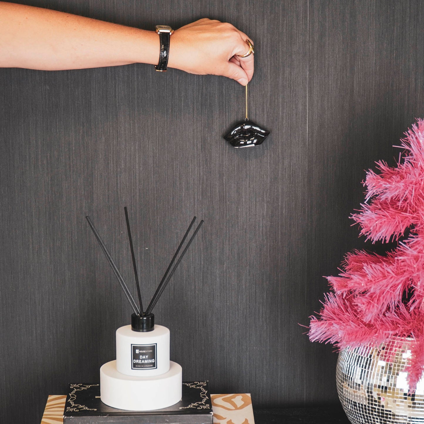 Xmas Hanger - Lip - Ceramics - Black - 6,5x2x4cm