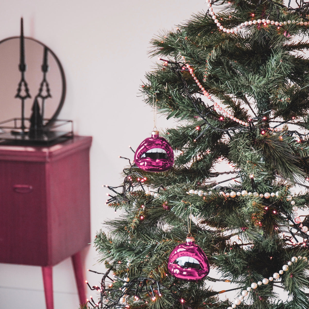 Ornament - Xmas hanger - Lip - Glass - Pink - 8,5x3,5x8,5cm