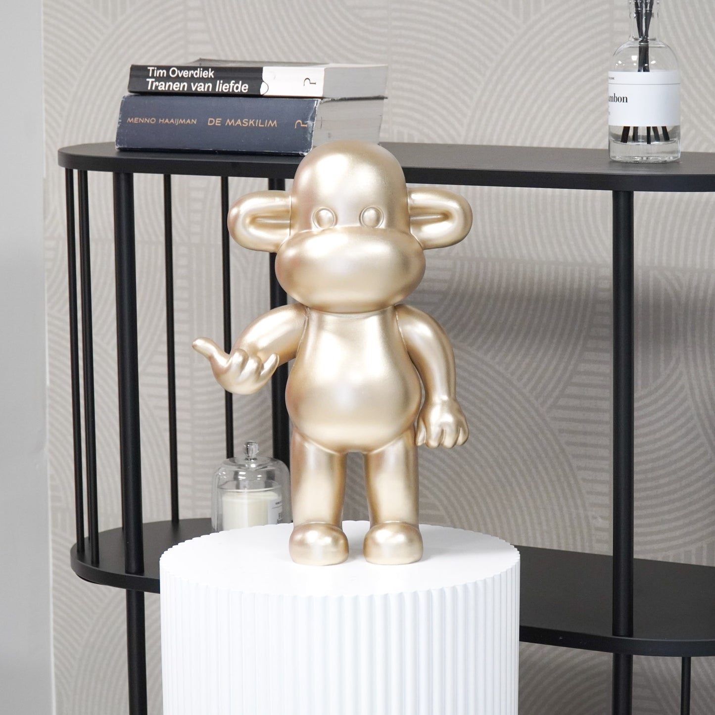 Ornament - Hang Loose Monkey Figurine 'The Legend'  - Polyresin - Gold - 33x21x50cm
