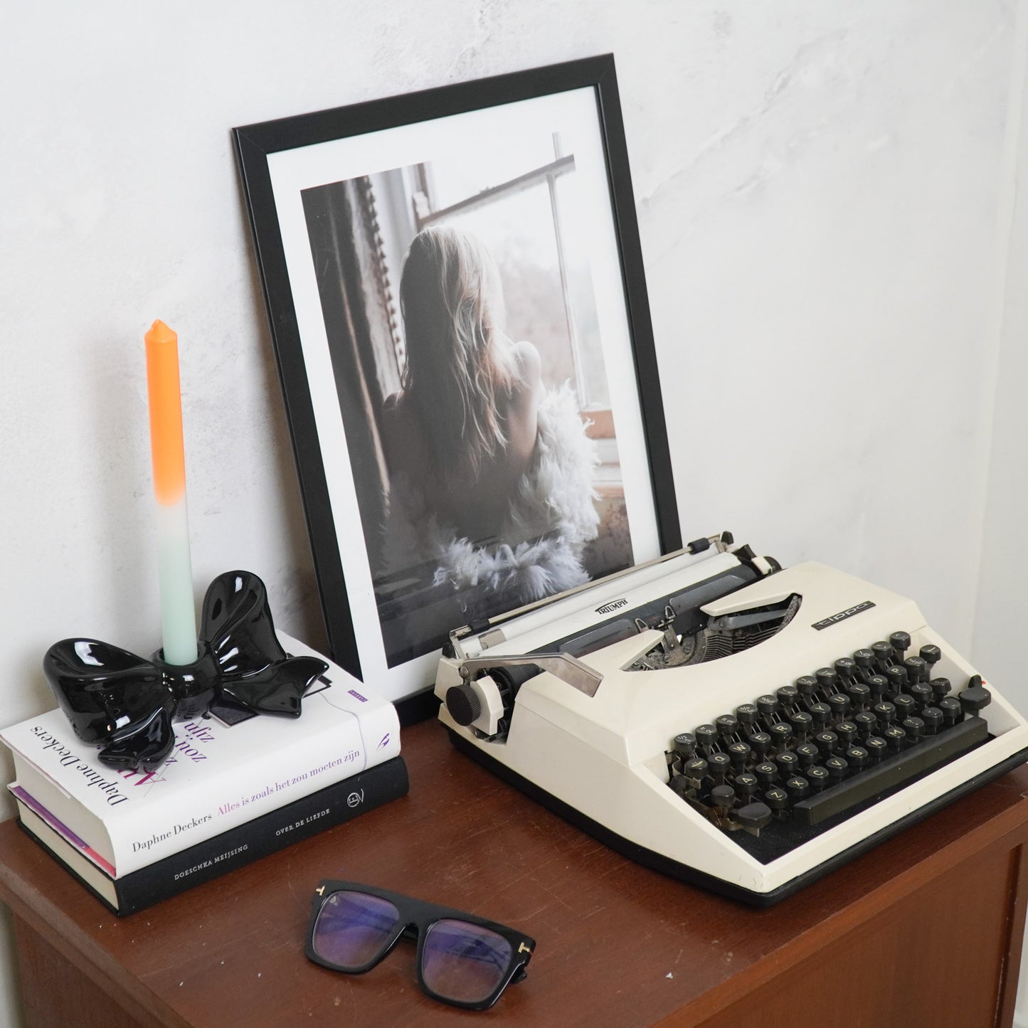 Candle Holder- Bow- Ceramic- Black- 18x9x7 cm