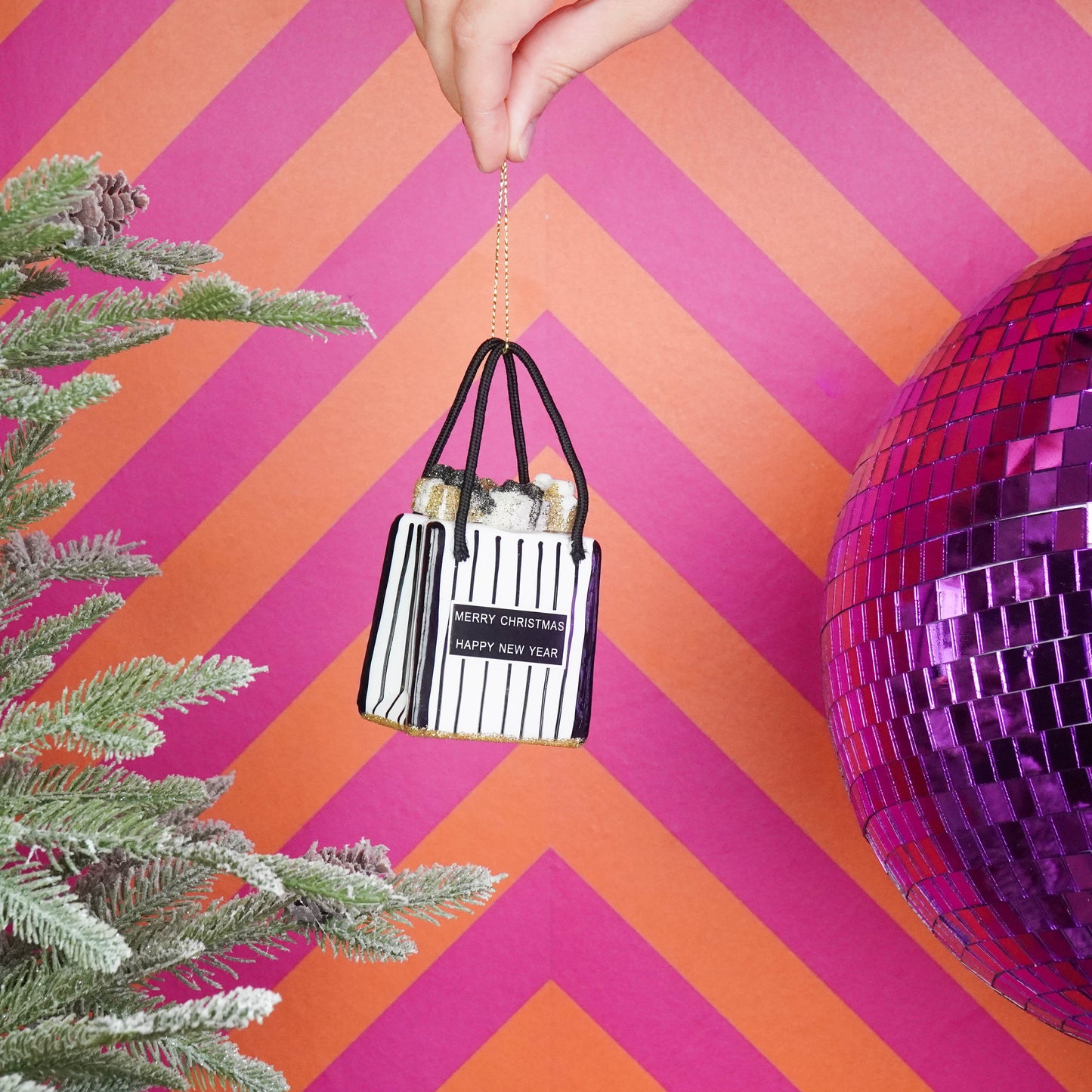 Xmas Hanger - Shopping bag- Black/ White/ Gold - 7x4x8,5cm