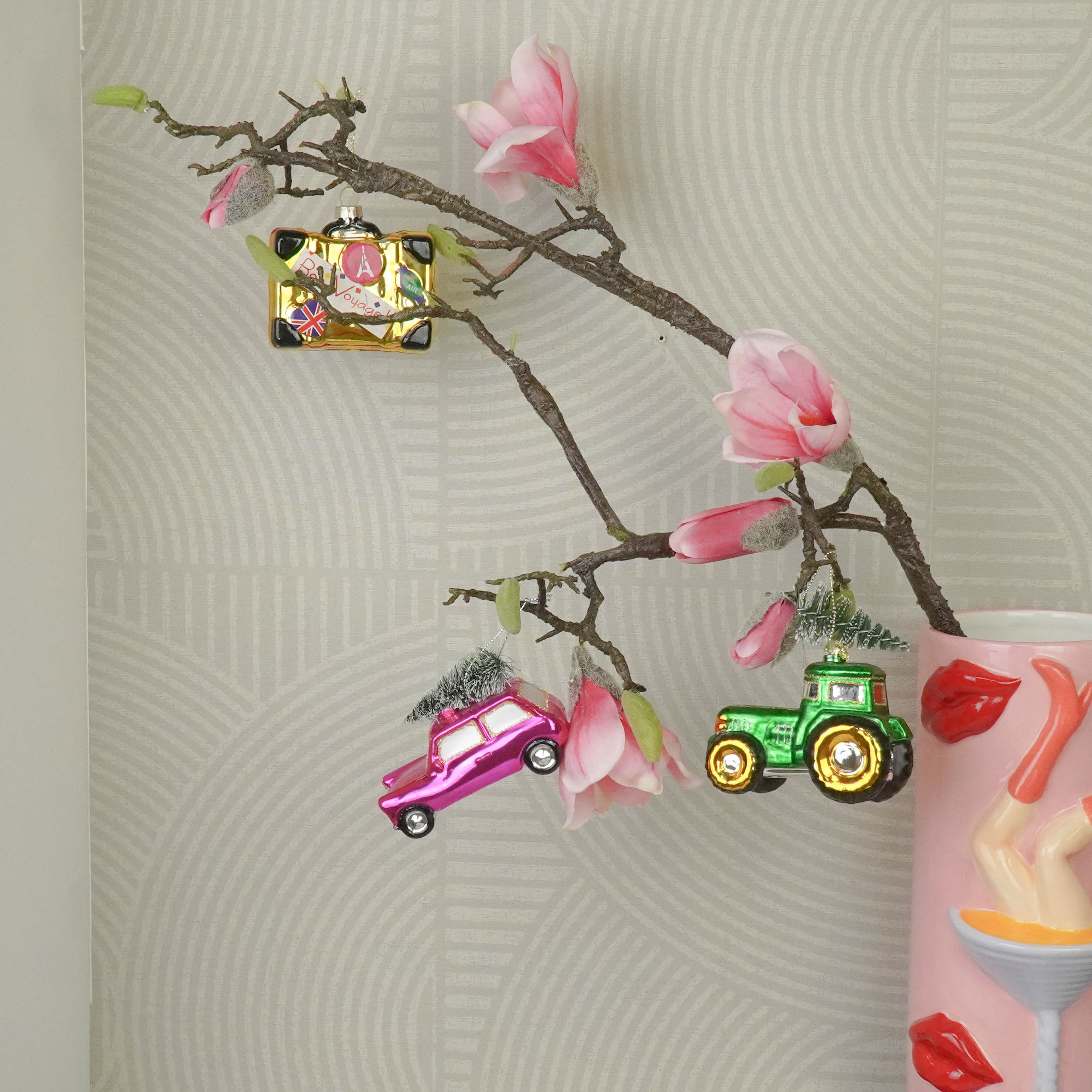 Ornament - Xmas Hanger -Pink Car/Xmas Tree 10x5x7cm