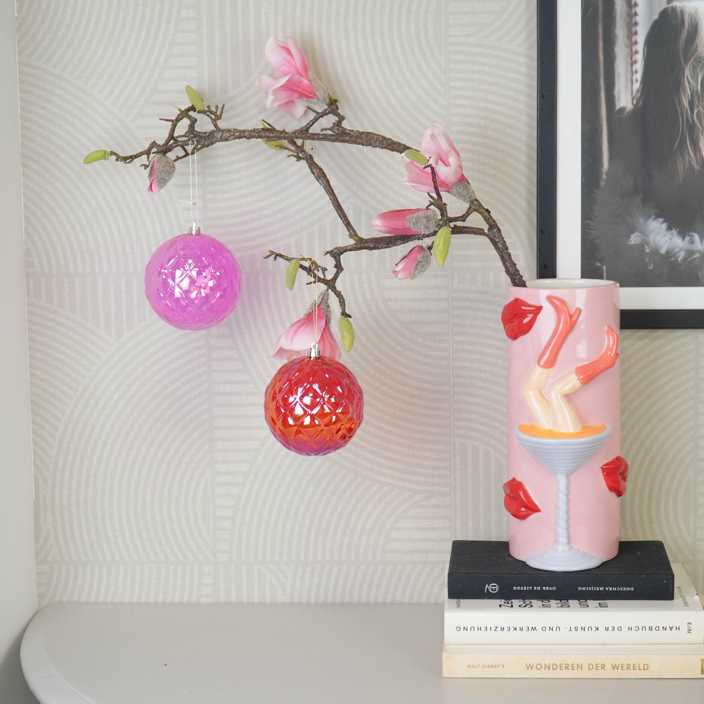 Ornament - Bauble - Plastic - Pink - 10x10cm