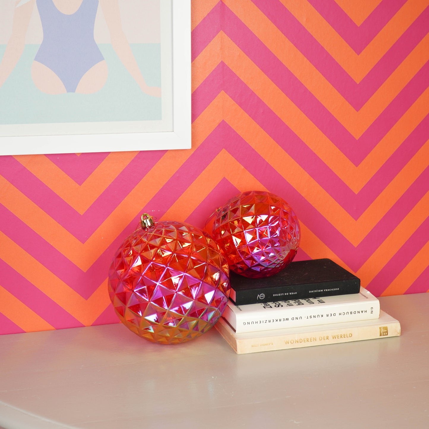 Ornament - Bauble - Plastic - Red - 15x15 cm