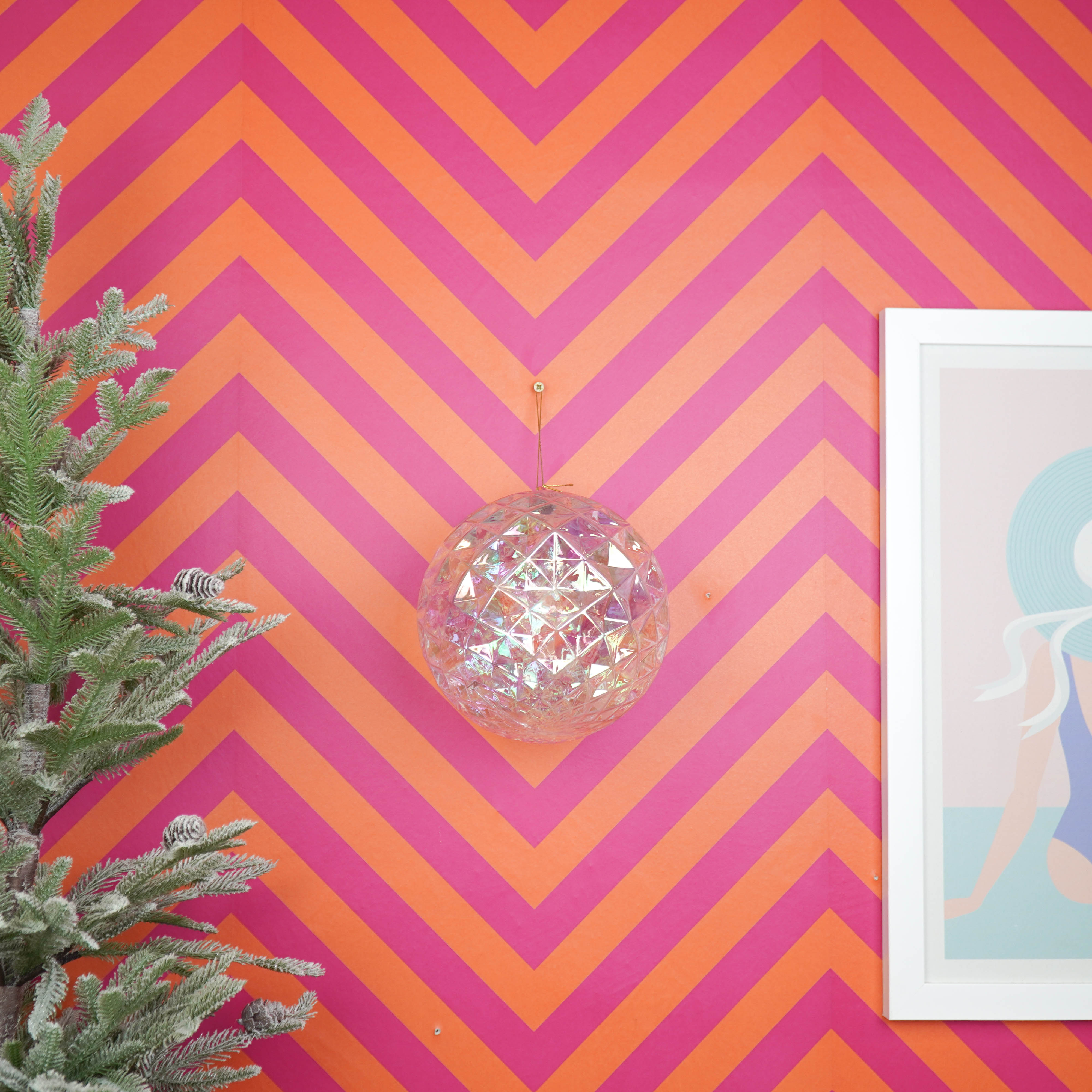 Christmas Hangers -  Bauble - Acrylic - Iridescent  - 20x20cm