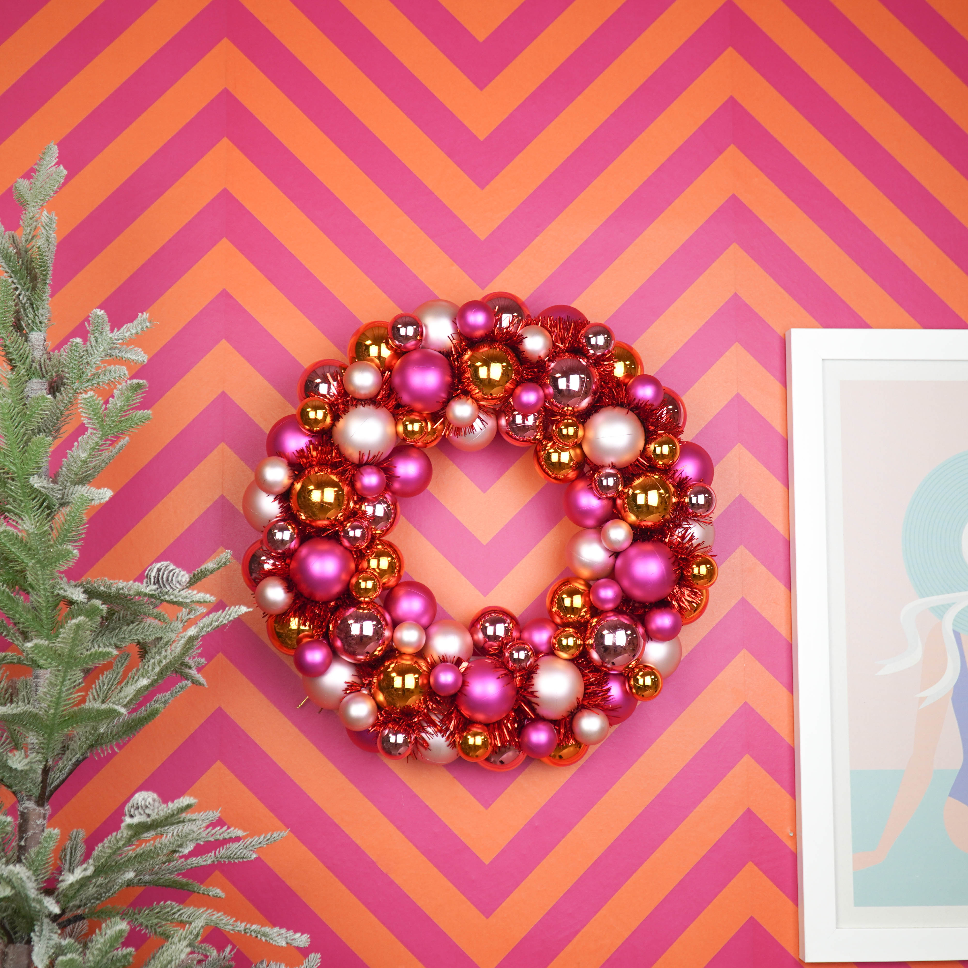 Christmas Decoration - Christmas Wreath - Christmas Baubles - Polysterene - Pink/Orange - 34x10 cm