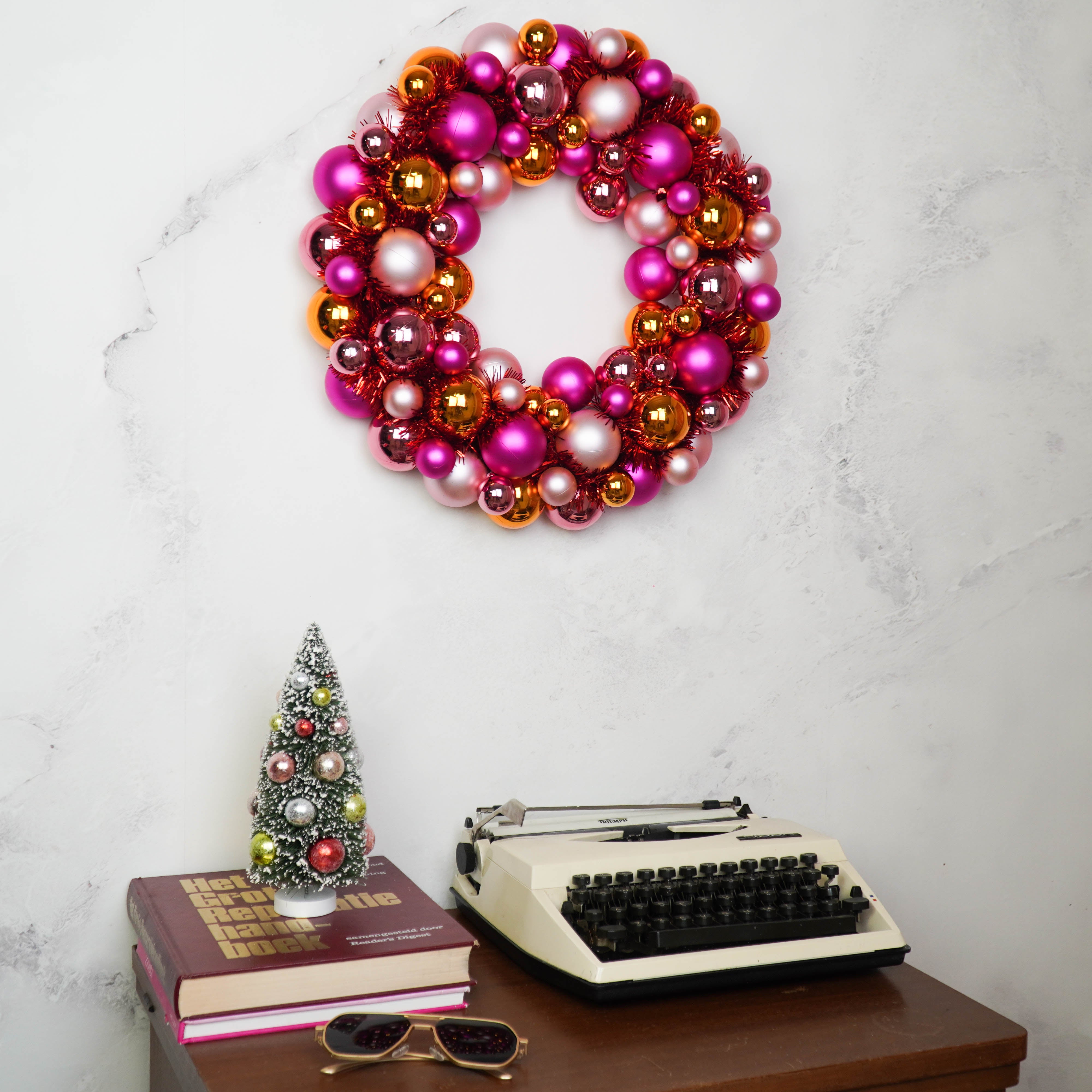 Christmas Decoration - Christmas Wreath - Christmas Baubles - Polysterene - Pink/Orange - 34x10 cm