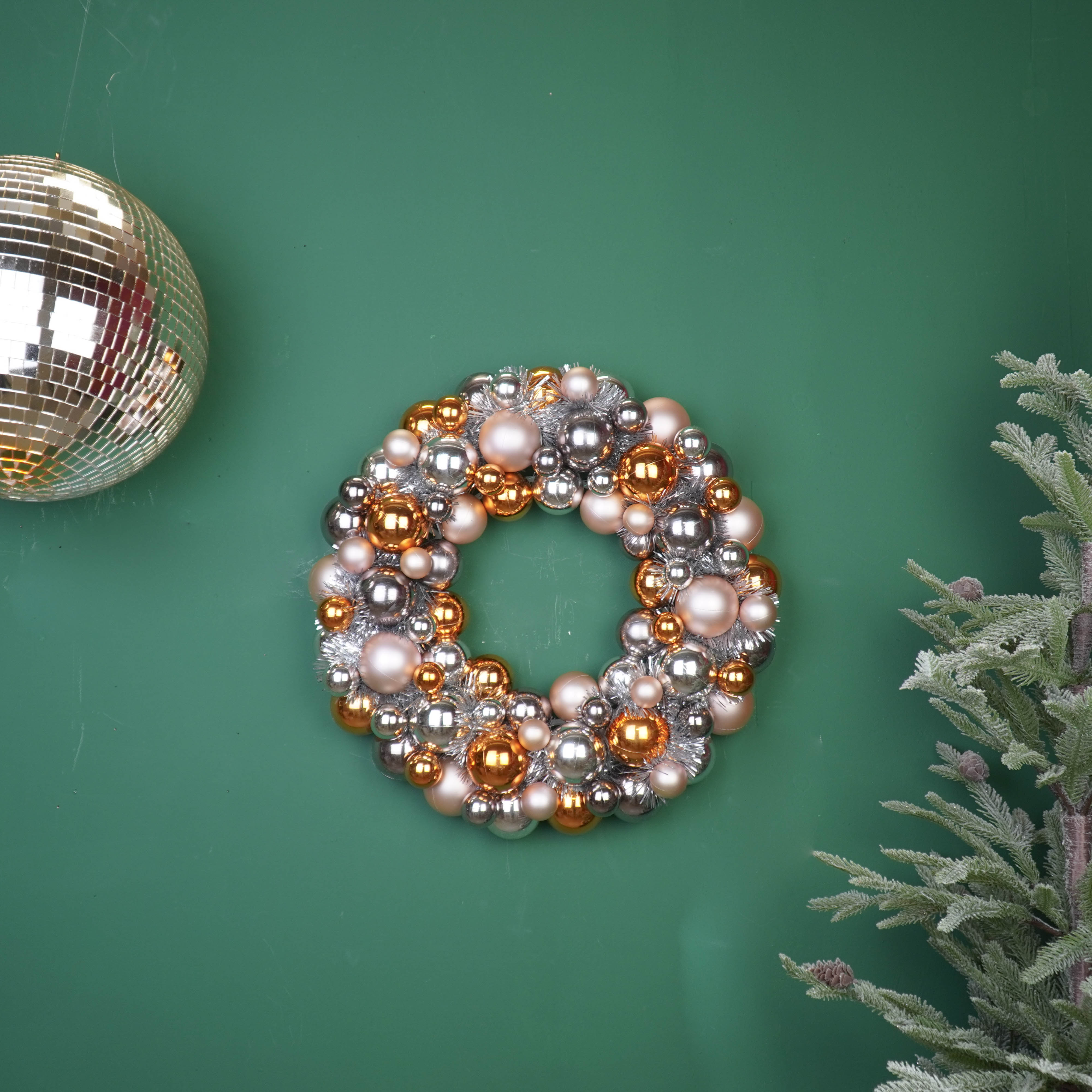 Christmas Decoration - Christmas Wreath - Christmas Baubles - Polysterene - Taupe - 34x10 cm