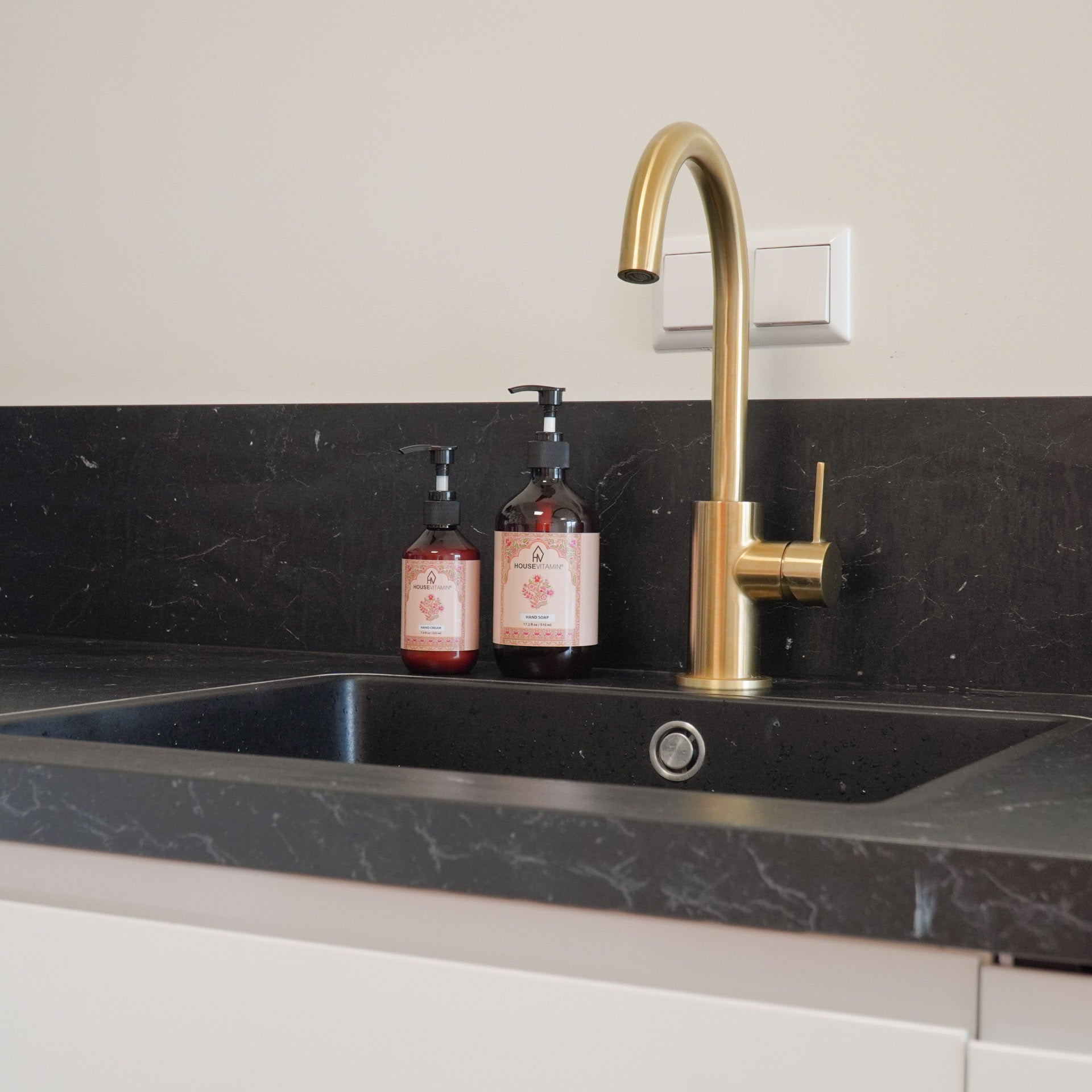 Vegan Hand Soap Dispenser - Amber - 530ml
