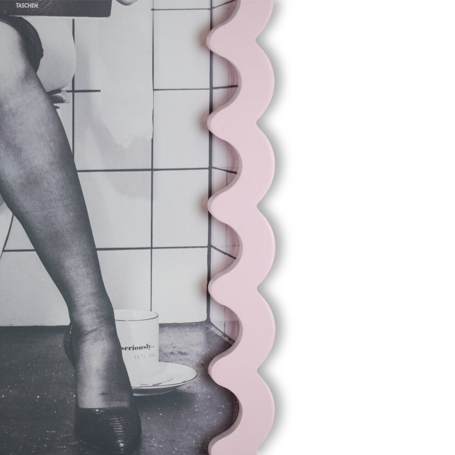 Picture frame - Wavey - Light Pink - MDF - 24x33x1.5cm