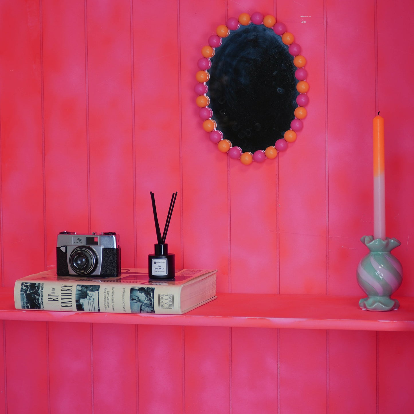 Mirror - Oval - Bubbles - Neon Pink/Orange- 29x22.5cm