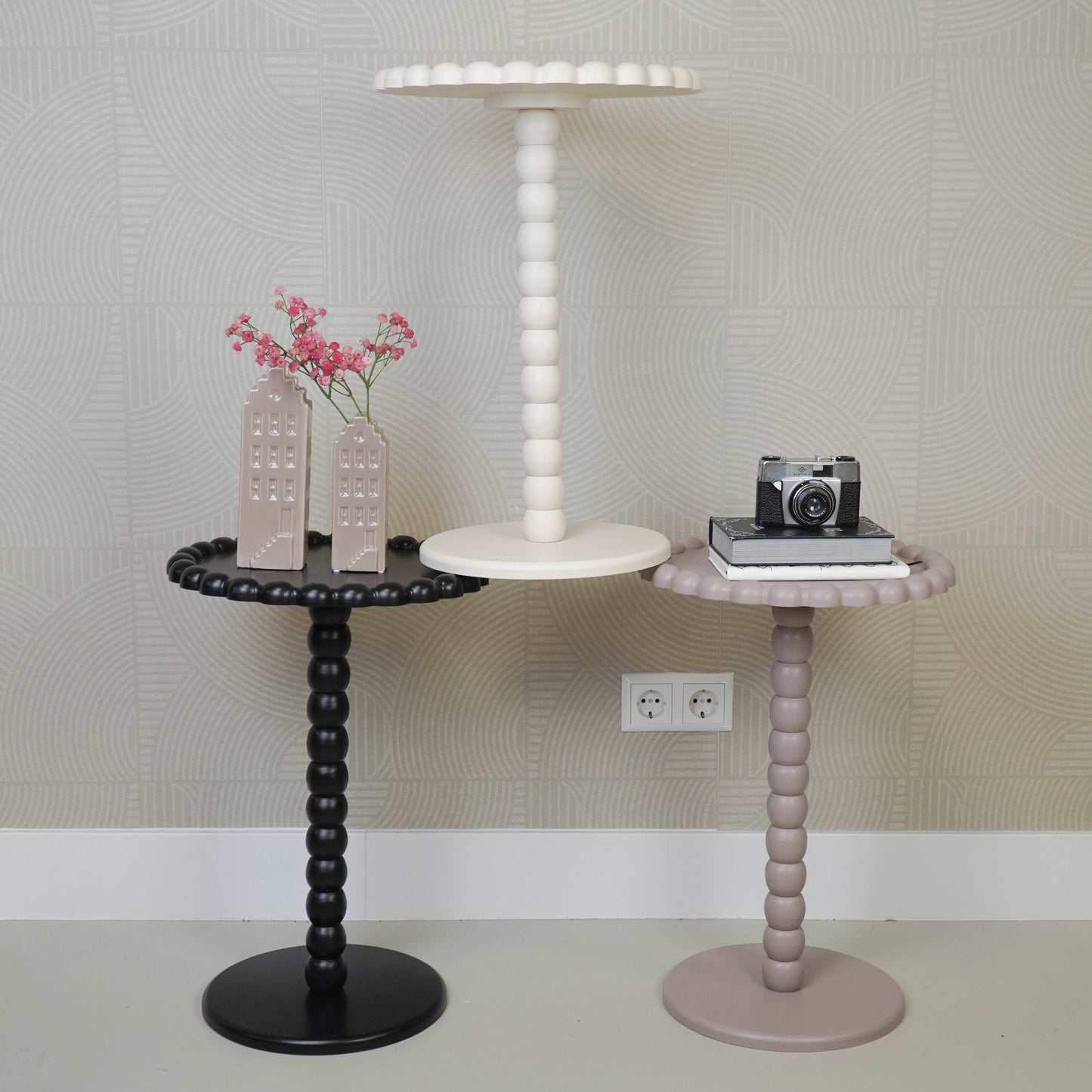 Side Table - Round - Black  - MDF - 38X55cm