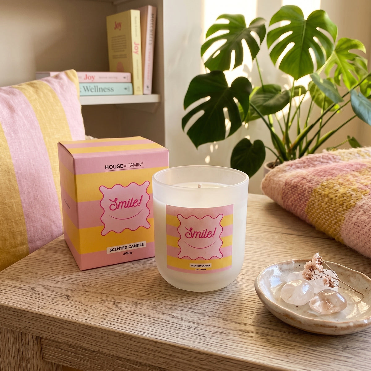 Scented Candle - 'Smile' - Fig - Yellow/ Pink - 200 grams