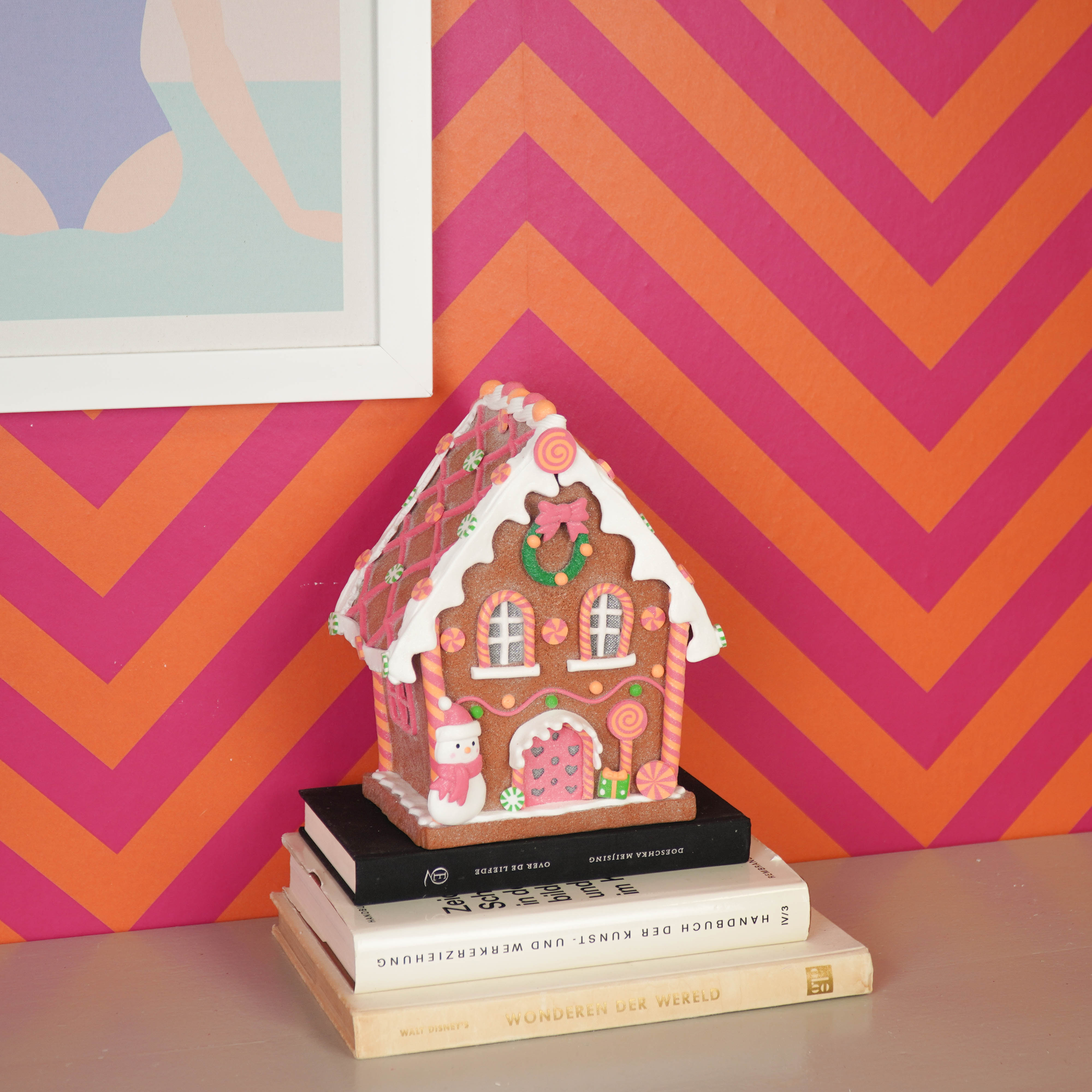 LED - Candy House - Polyresin - Brown/Pink - 8.5x13x23.5 cm