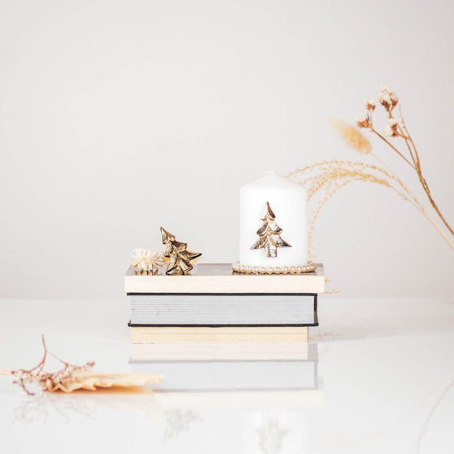HV Candle Pins - Xmas Tree - Gold - 5x4x3cm