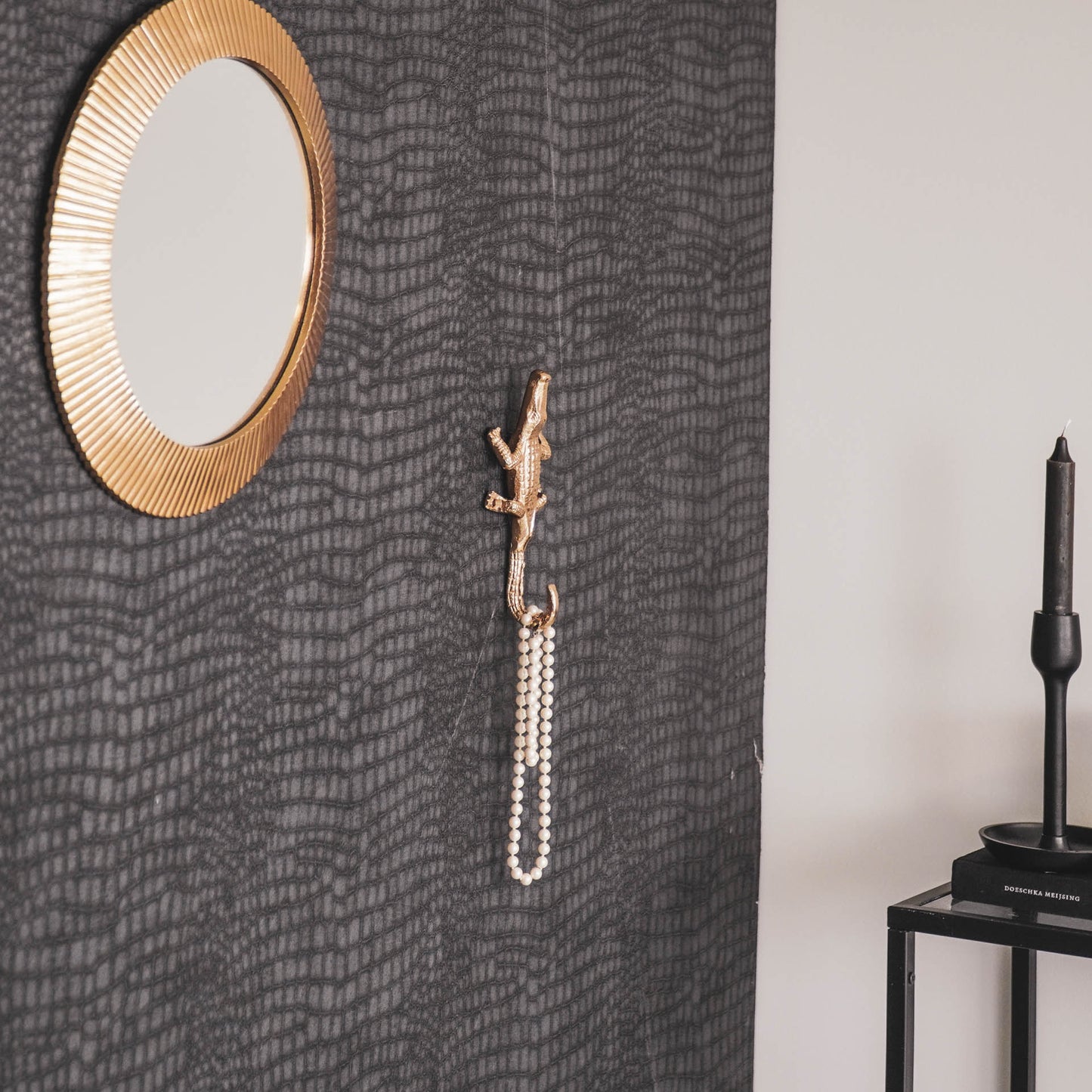 HV Wall Hook Crocodile- Gold-  8x17x3,5cm